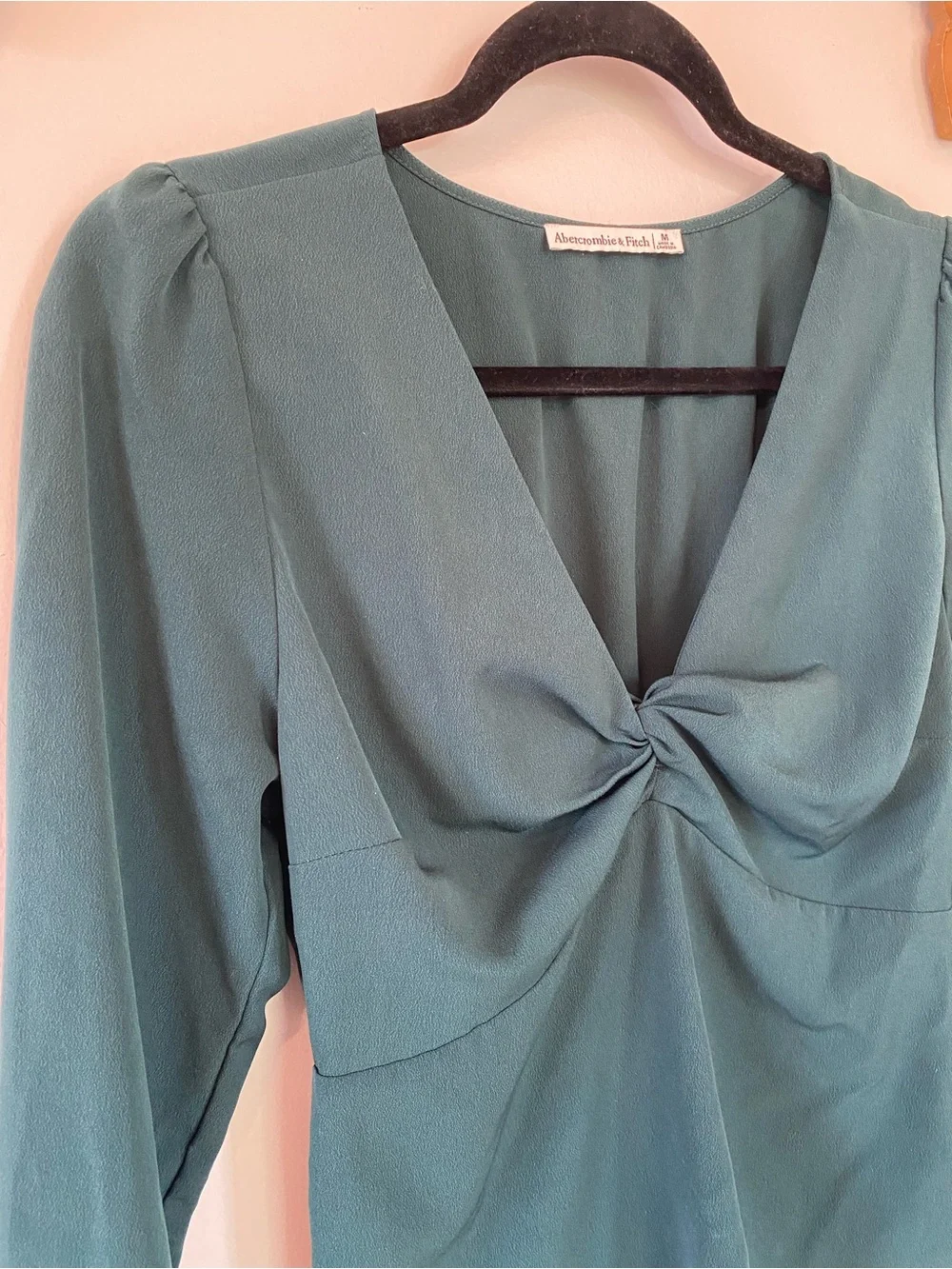 Abercrombie & Fitch Emerald Green Twist-Front Long Sleeve Top - size medium